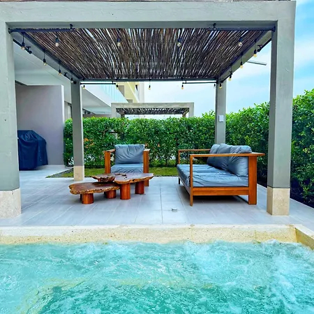 Apartamento Exclusivo Con Piscina Privada